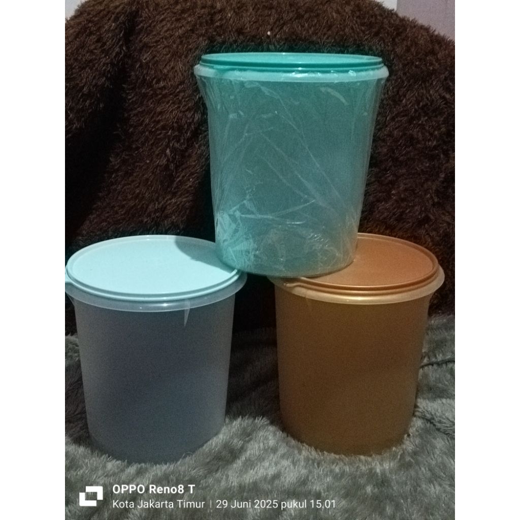 Giant canister
