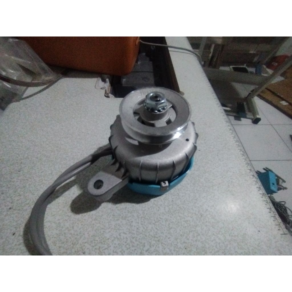 motor dinamo servo generator