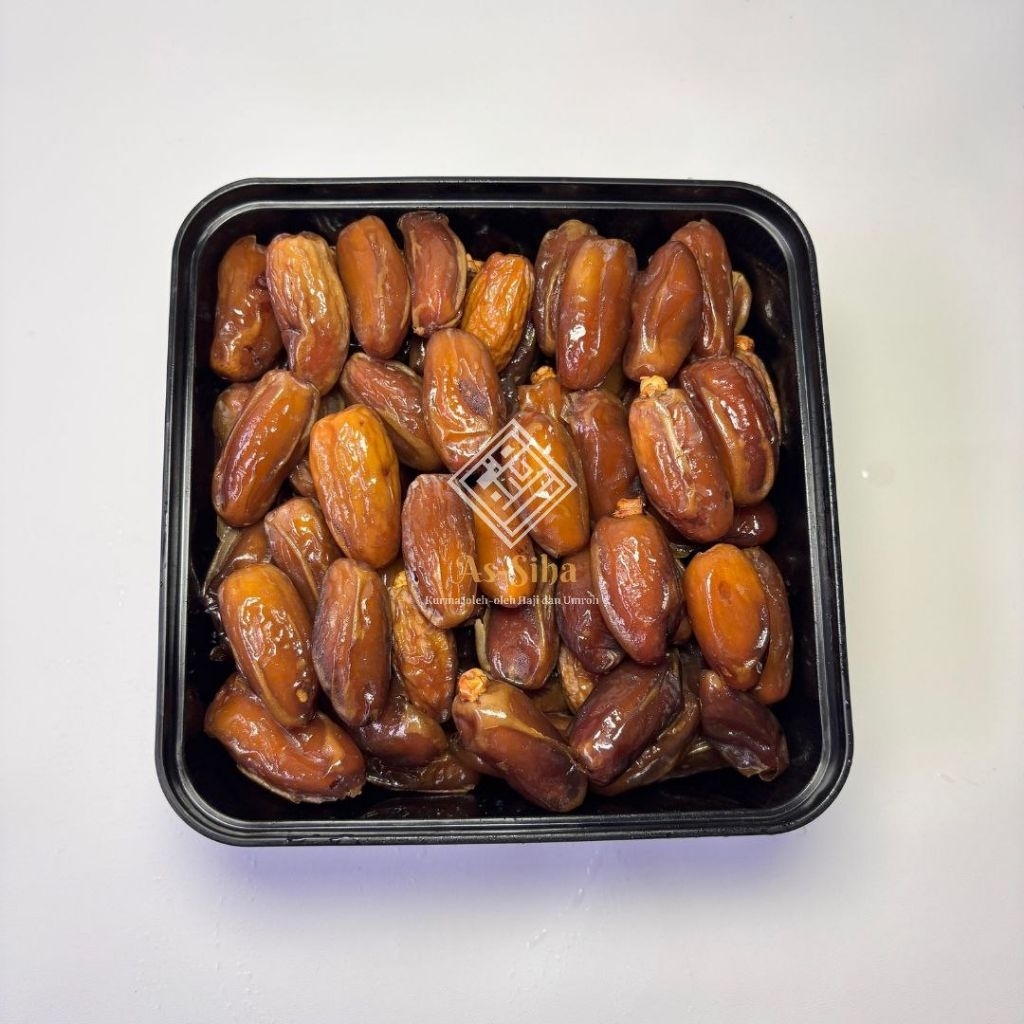 

Kurma Madu As-Siha 1kg & 500 gram | Premium | Madu asli |