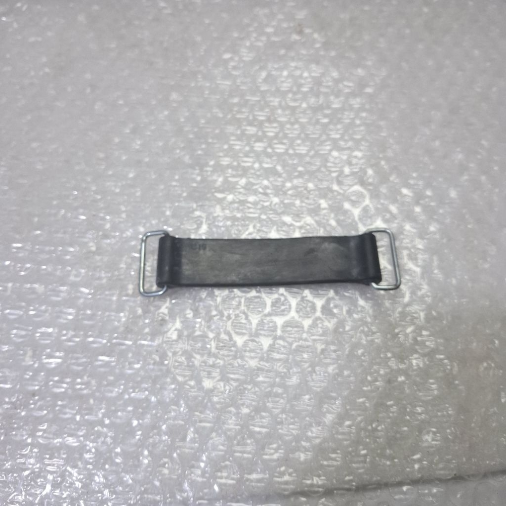 KARET PENGAIT ACCU MOTOR HONDA PCX160 150