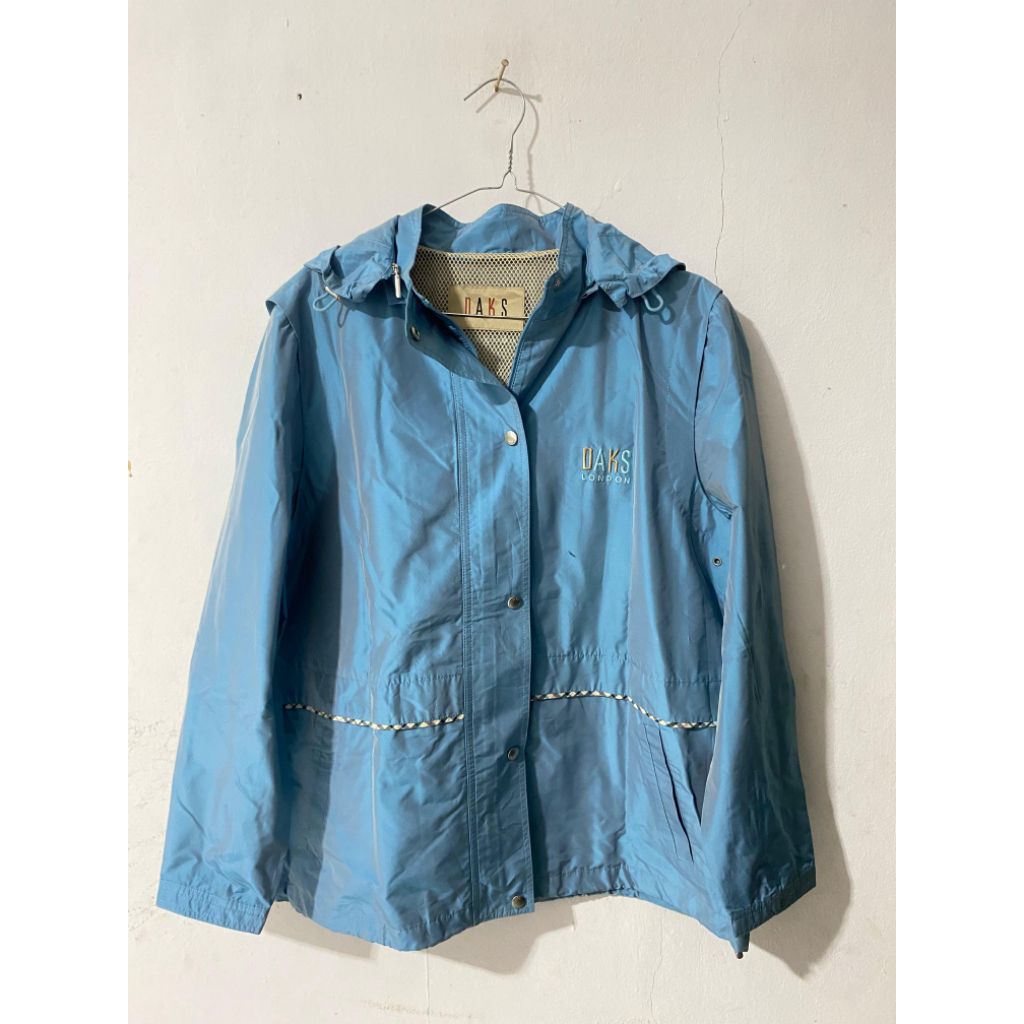 Jaket Parasut DAKS London Biru | Hoodie Ringan Outdoor Casual