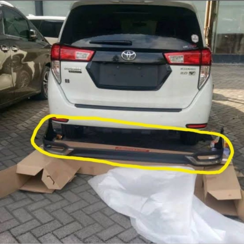 Bodykit belakang venturer facelift ori