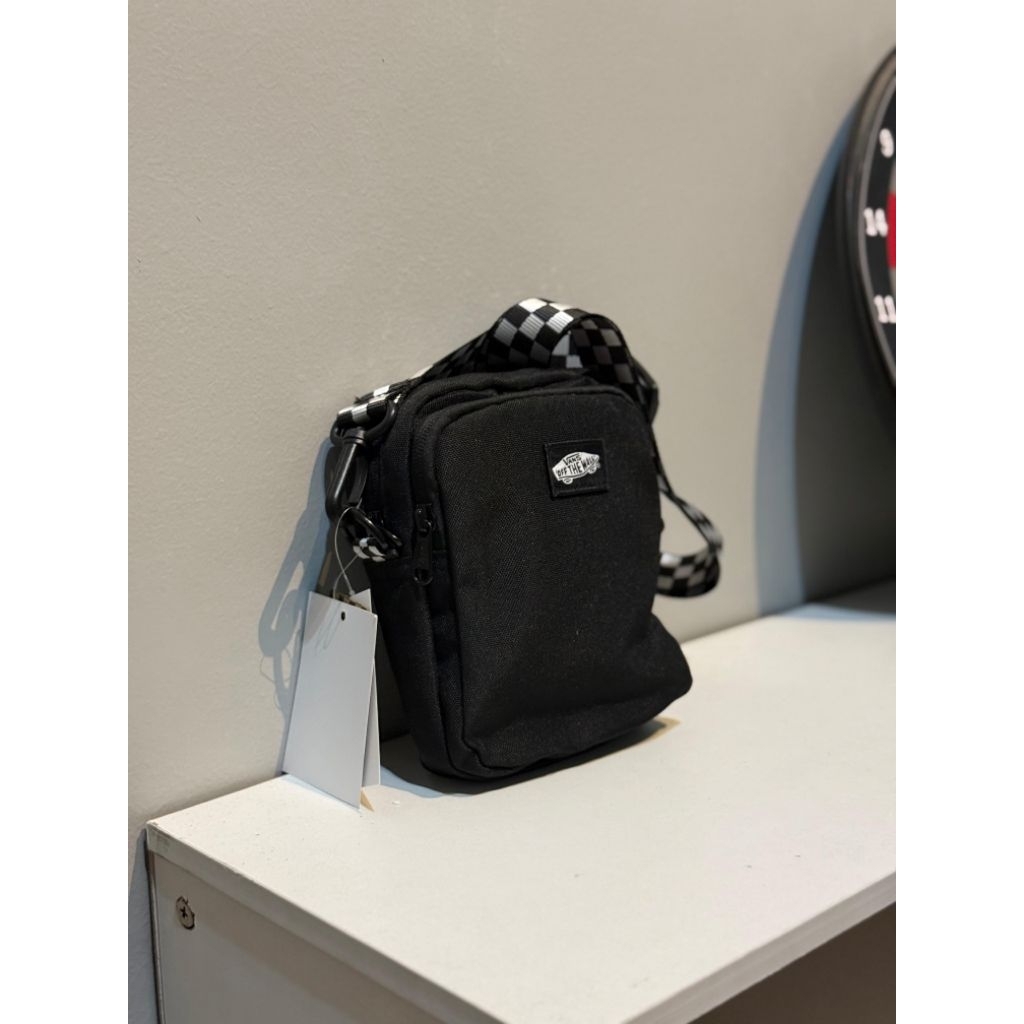 SLING BAG/SHOULDER BAG VANS GOGETTER BLACK ORIGINAL 100%