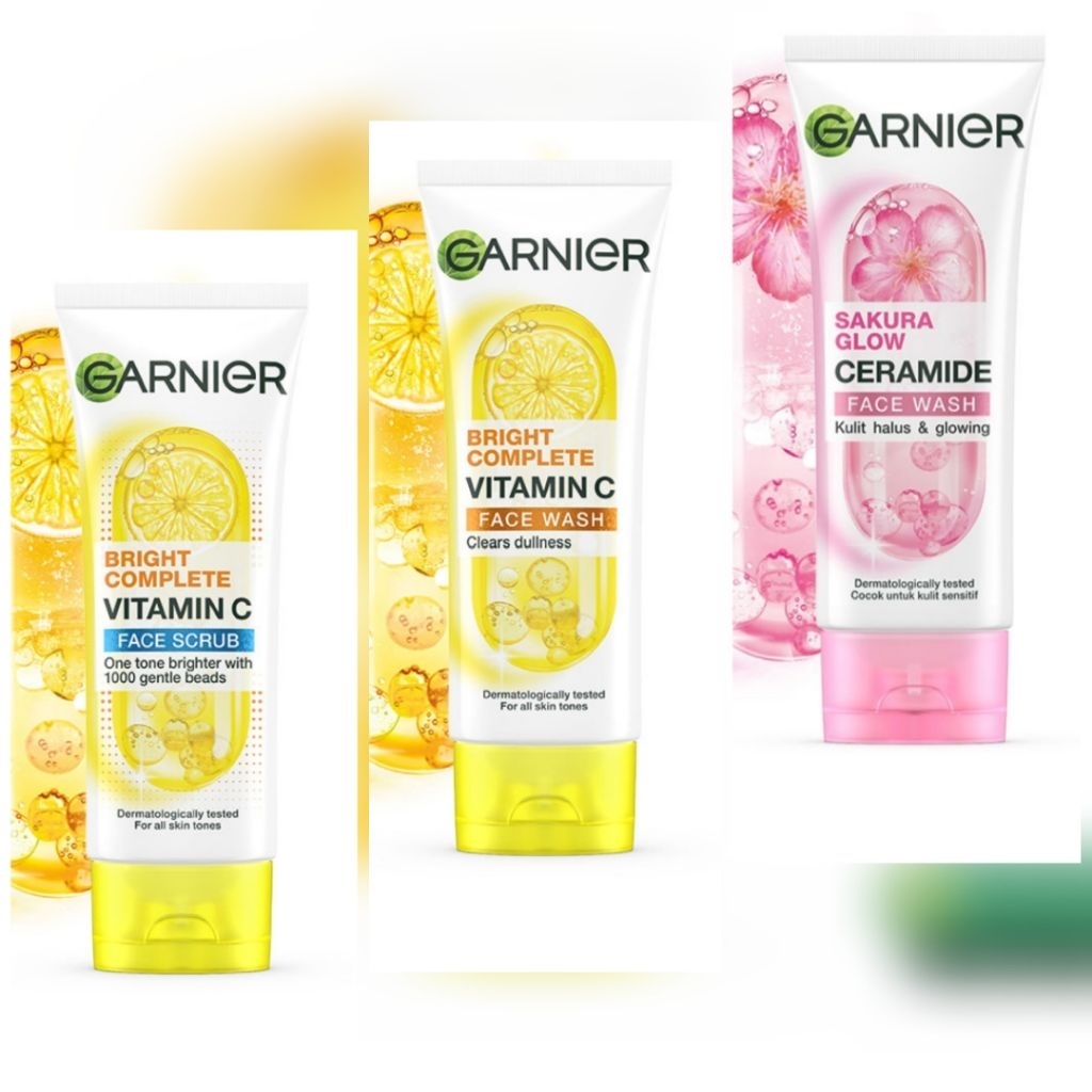 Garnier Sakura Glow, Bright Complete Vit C & Scrub Facial Wash 100g