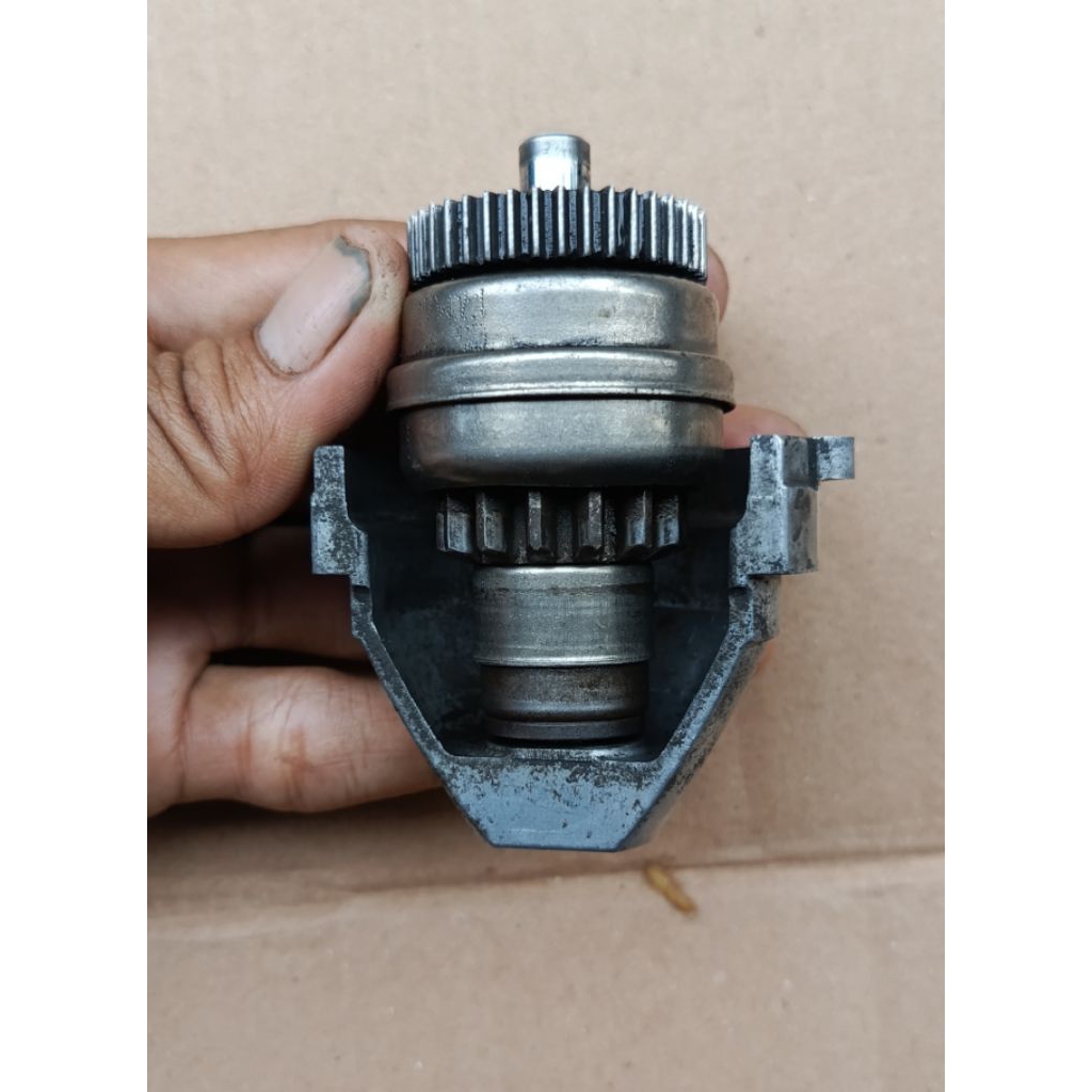 Pinion selahan BEAT gigi penghubung staterr BEAT KARBU /BEAT FI/VARIO karbu original copotan