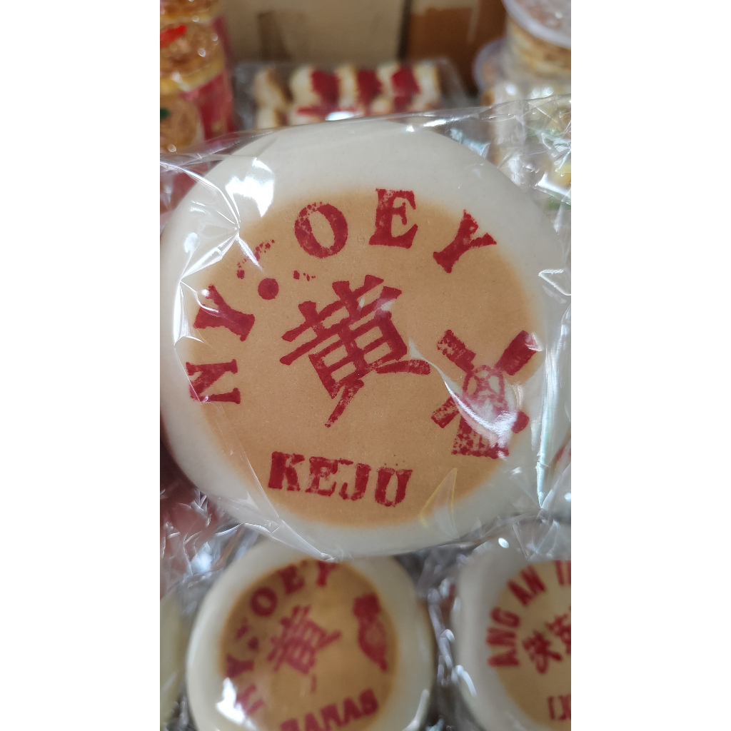 

Kue Bulan Oey / Tiong Ciu Pia / Mooncake / Kue Bulan Roda Ny.Oey