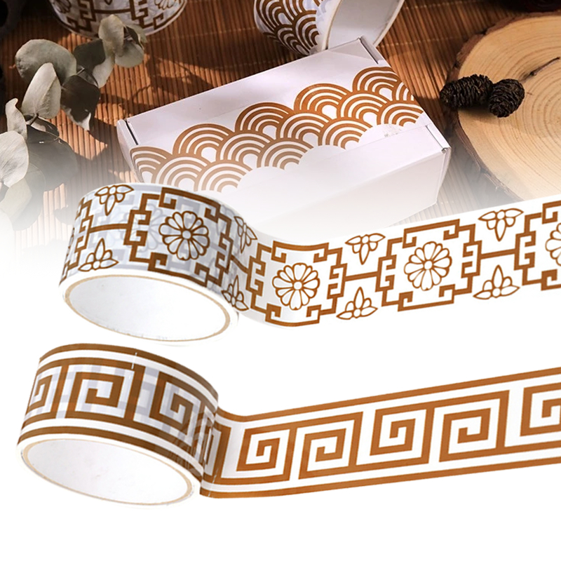 

1 Roll 4.8cm x 15m Gold Self-Adhesive Scrapbooking Sticker Tape - Retro Aesthetic Masking Tape for DIY Crafts, Scrapbook Journals & Vintage Decor Projects - Perfect for Card Making, Paper Crafts & Creative Decoration