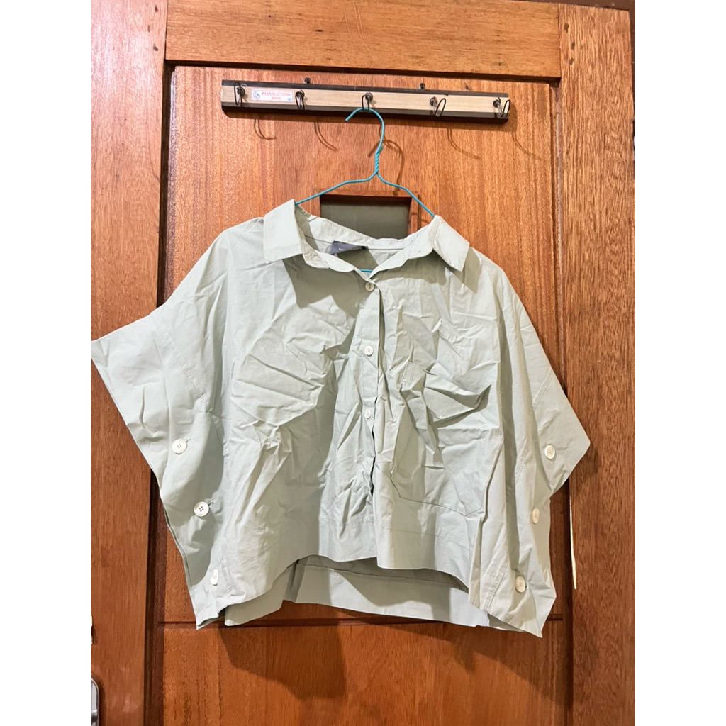 PRELOVED THIS IS APRIL