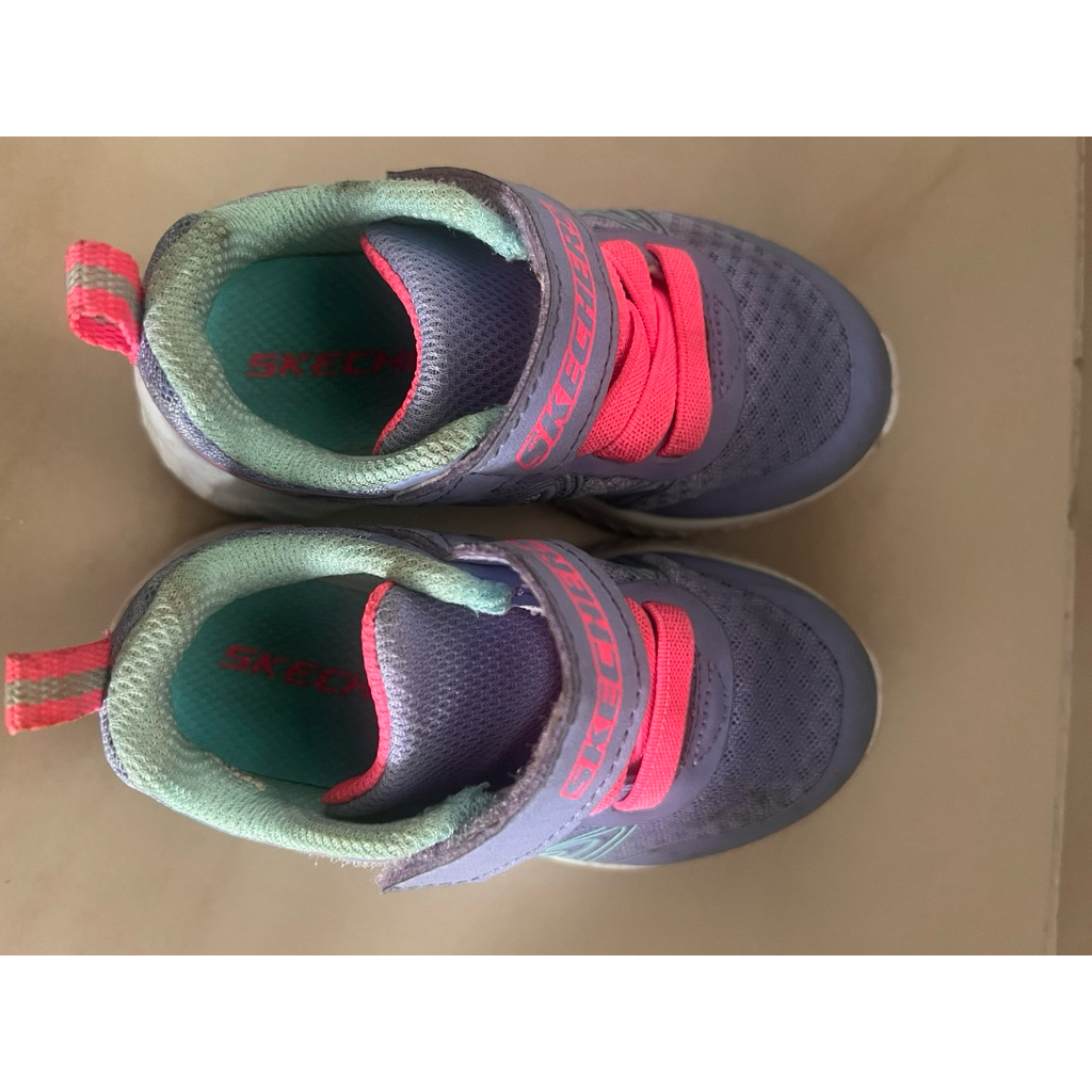 Sketchers preloved