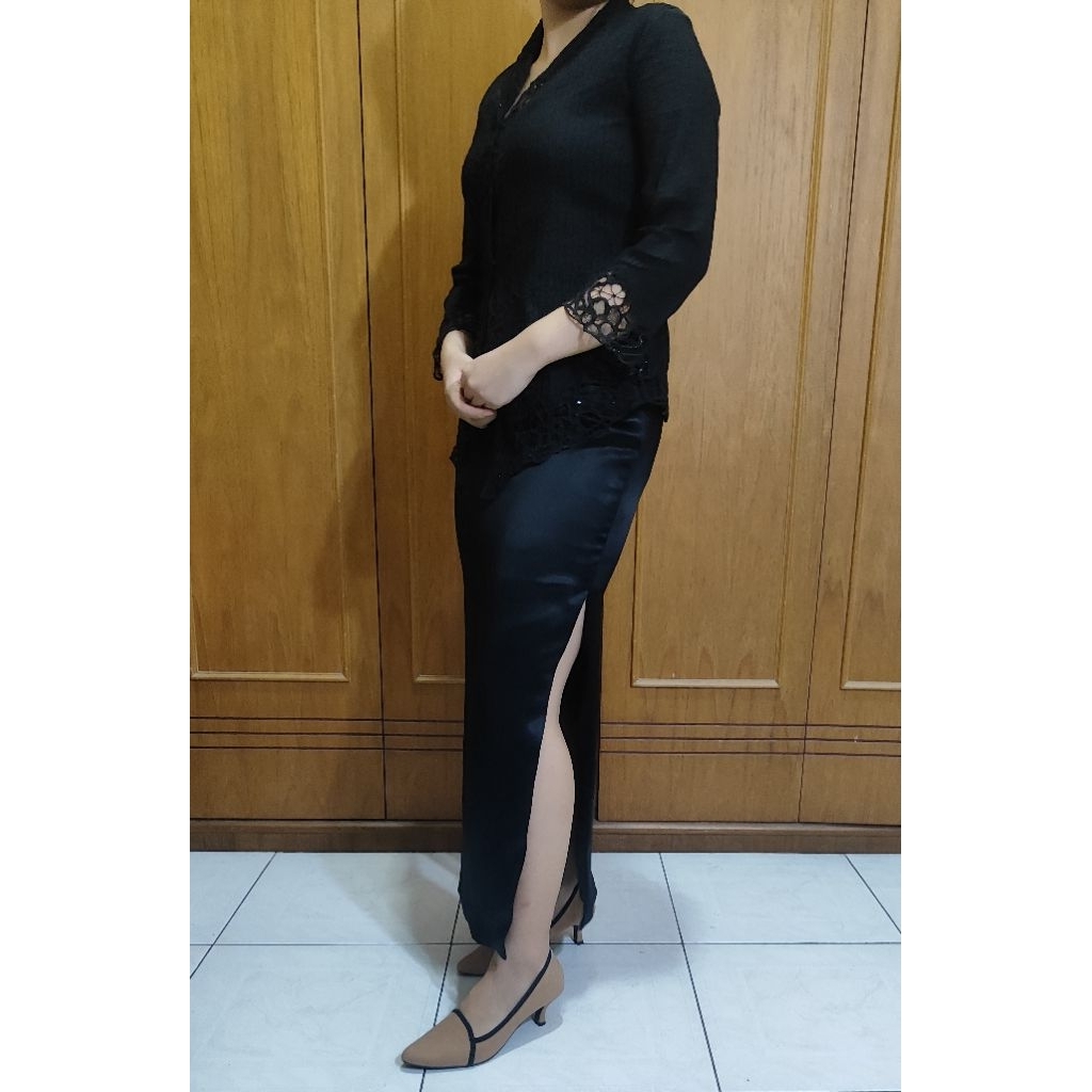 kebaya modern preloved