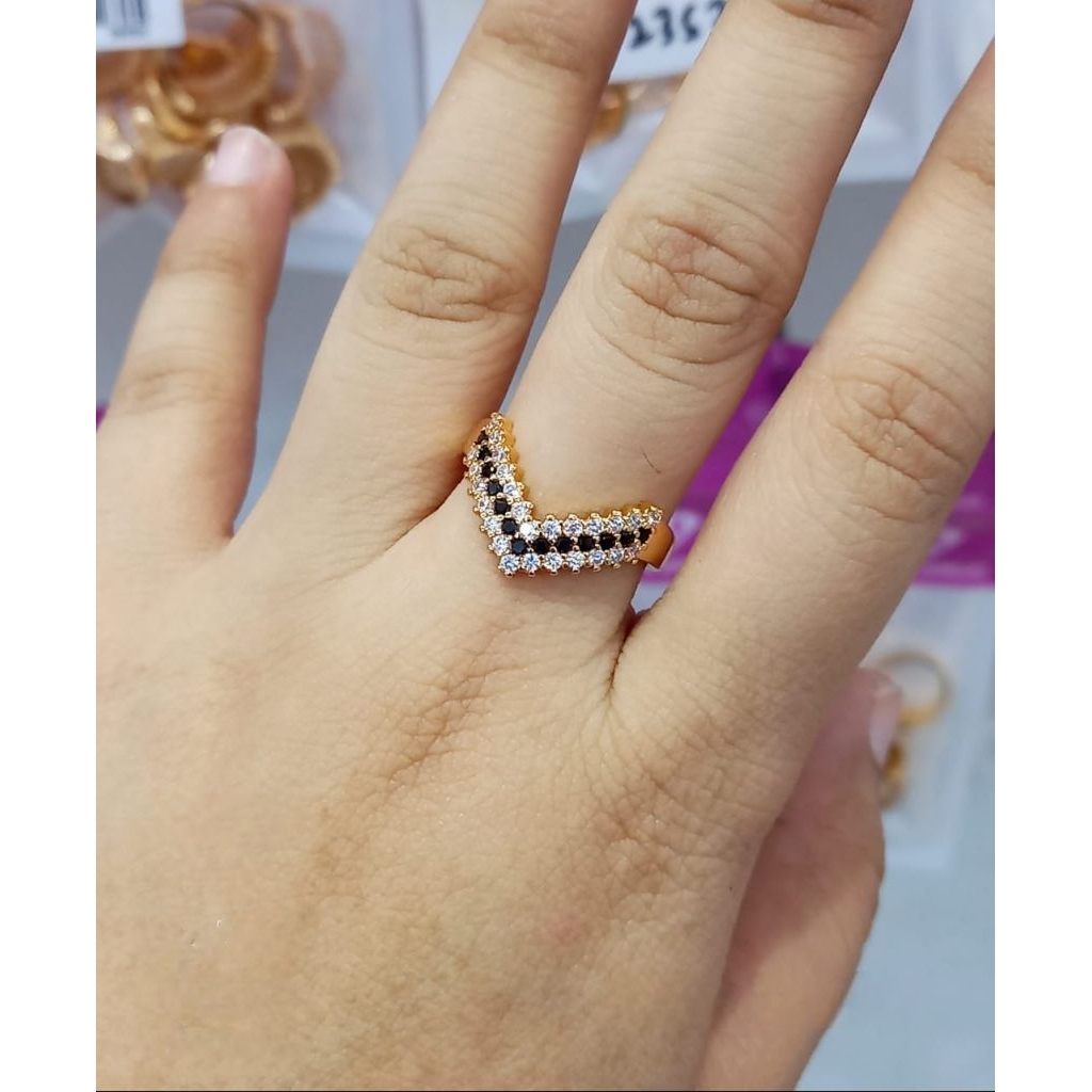 cincin rhodium wanita motif Fuji black anti karat