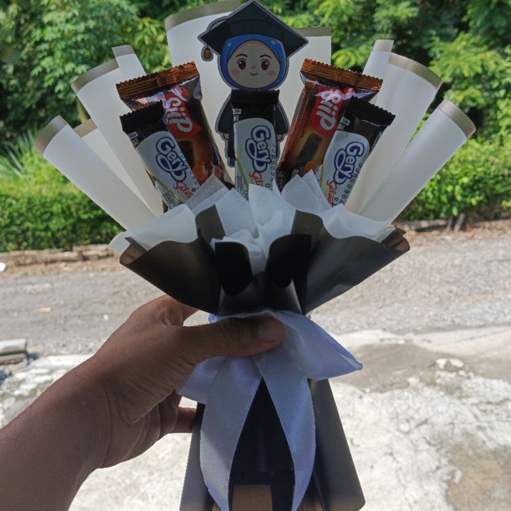 BUKET//BUKET TOPPER/BUKET WISUDA/BUKET UNTUK GURU/IBU/ADEK/LAKI - LAKI /PEREMPUAN/BUKET SNACK / BUKE