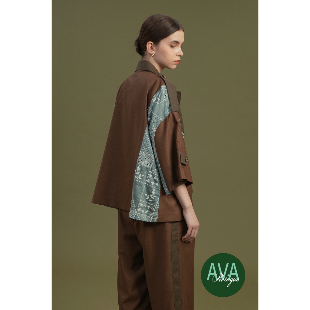 Knox Light Beaded Transitional Jacket