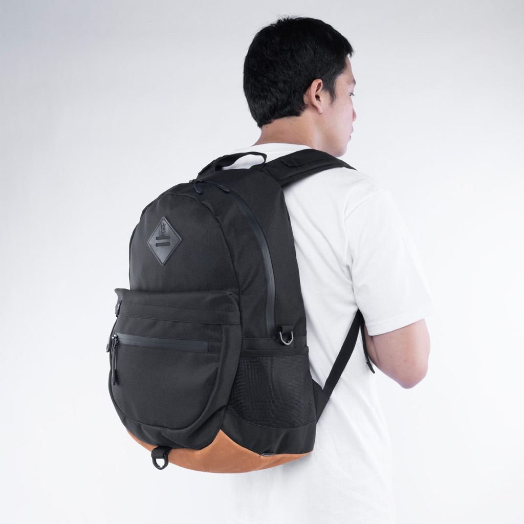 MATERNAL DISASTER OLAV BAG