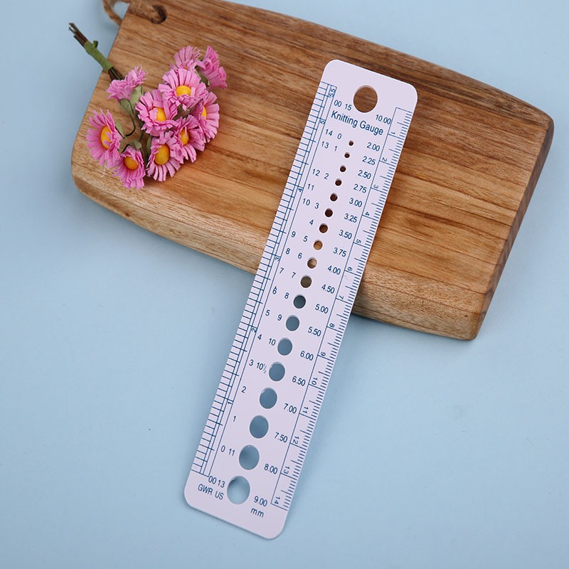 

SUARA RAJUT - PENGGARIS RAJUT KNITTING GAUGE RULER PLASTIC NEEDLE