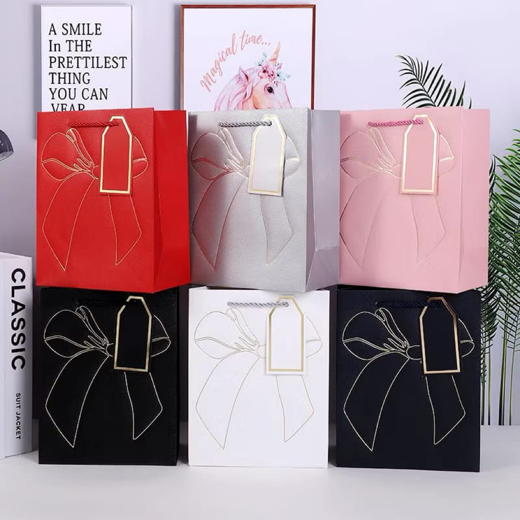 

Paper Bag Motif Pita || Paper Bag Polos | Tas Belanja - Goodie Bag | Souvenir