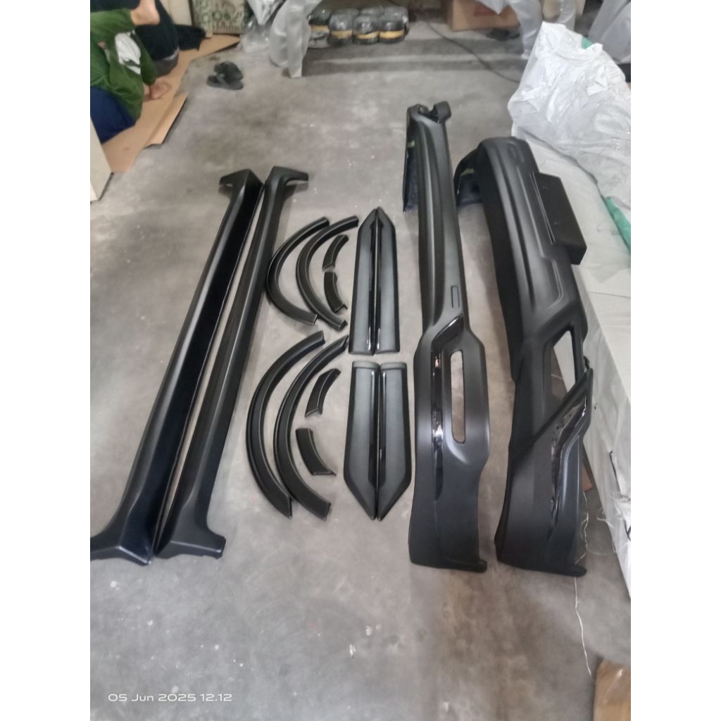 Bodykit Innova Venturer Facelift