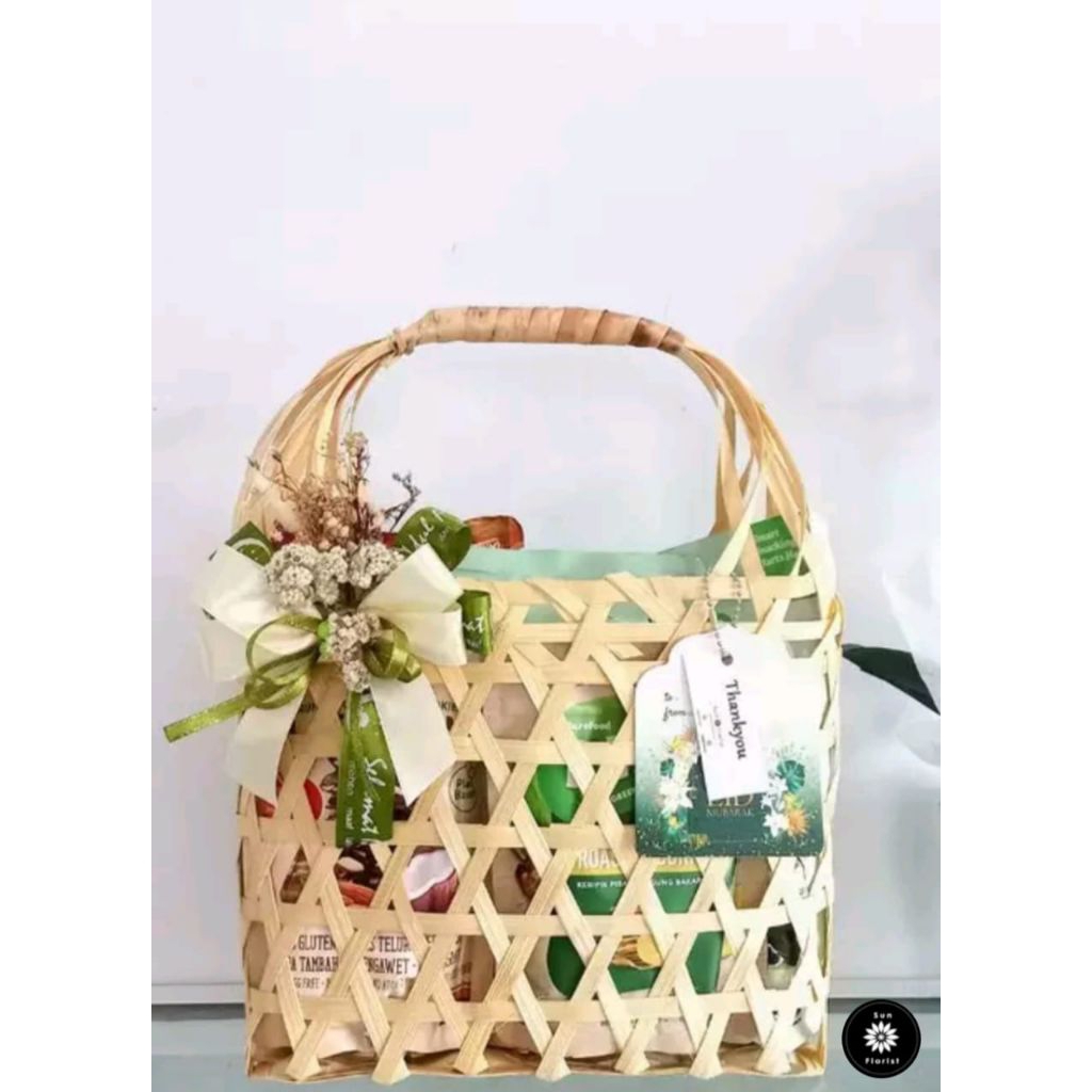 Keranjang anyaman bambu kranjang parcel buah hampers.. ukuran sedang dan besar