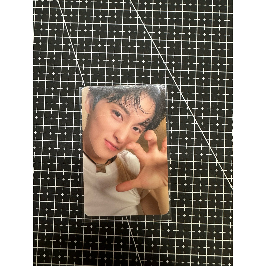 pc photocard mark lee maung album the first fruit official