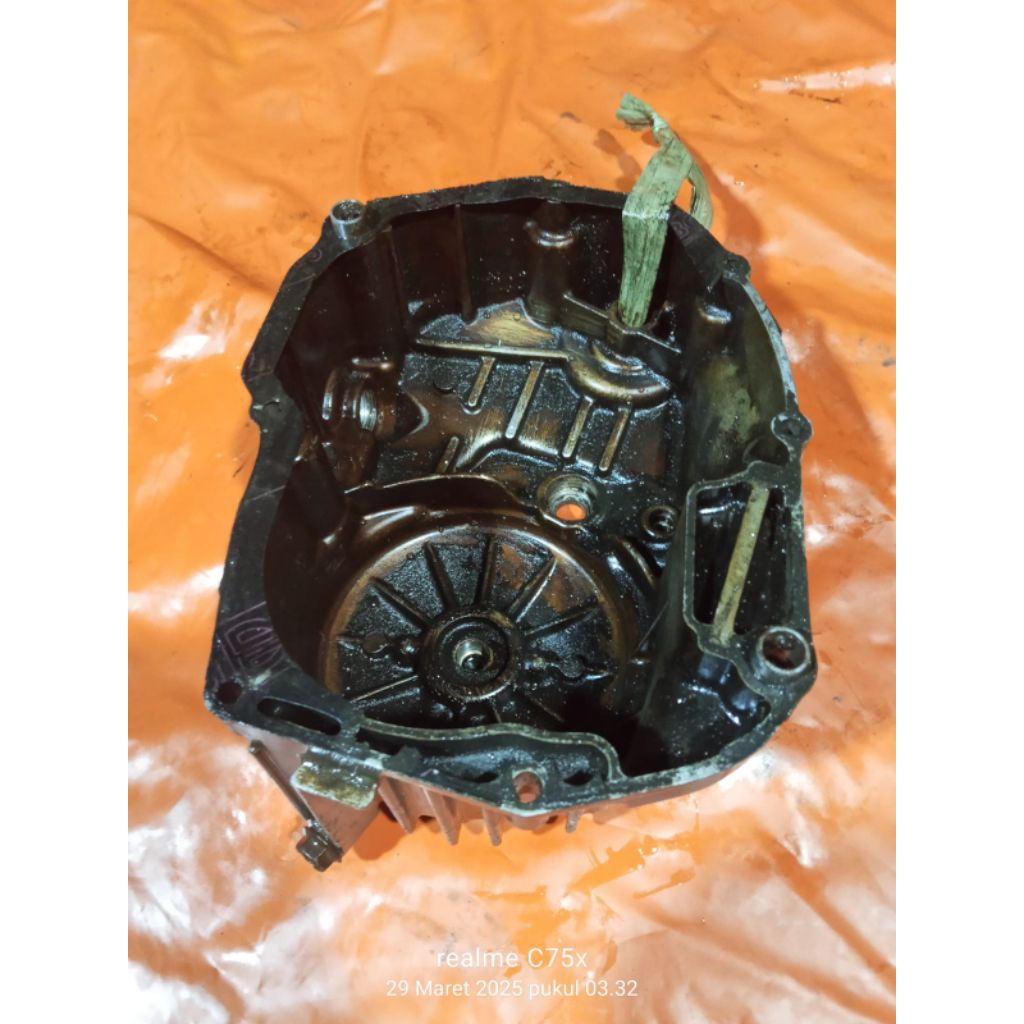 kalter blok bak kanan kopling standart suzuki smash 110