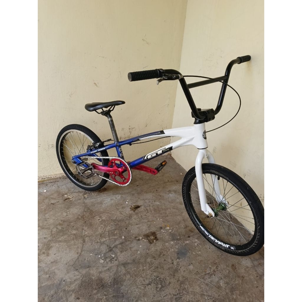 bmx GT
