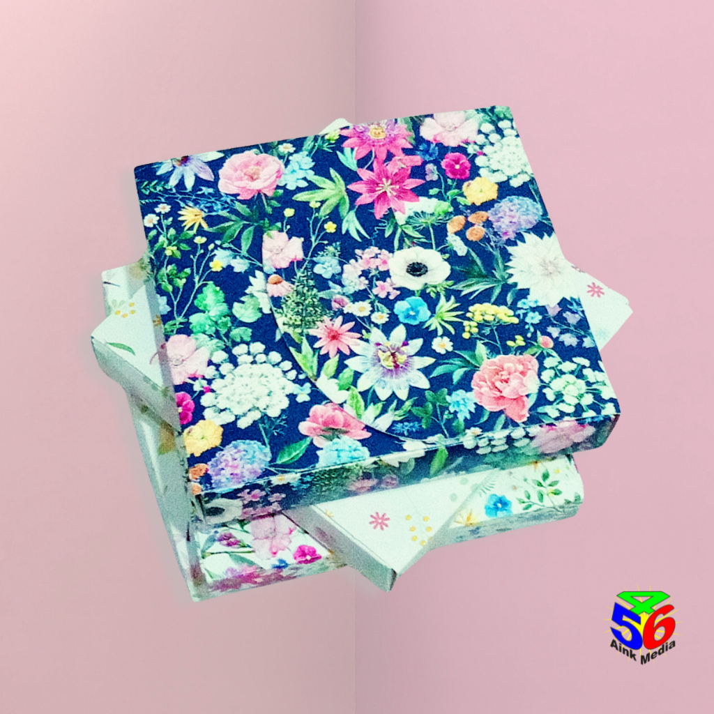 

Kado Pembungkus / Kotak Kemasan / Box Souvenir Kertas Ivory Premium Paper 250 Gsm 15 x 15 x 12,5 Cm
