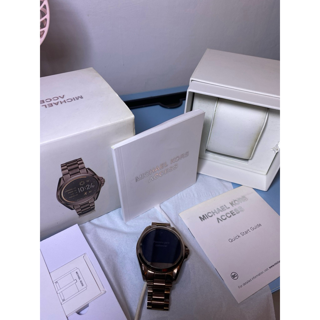 Michael Kors Access MKT5007 Smartwatch preloved / second