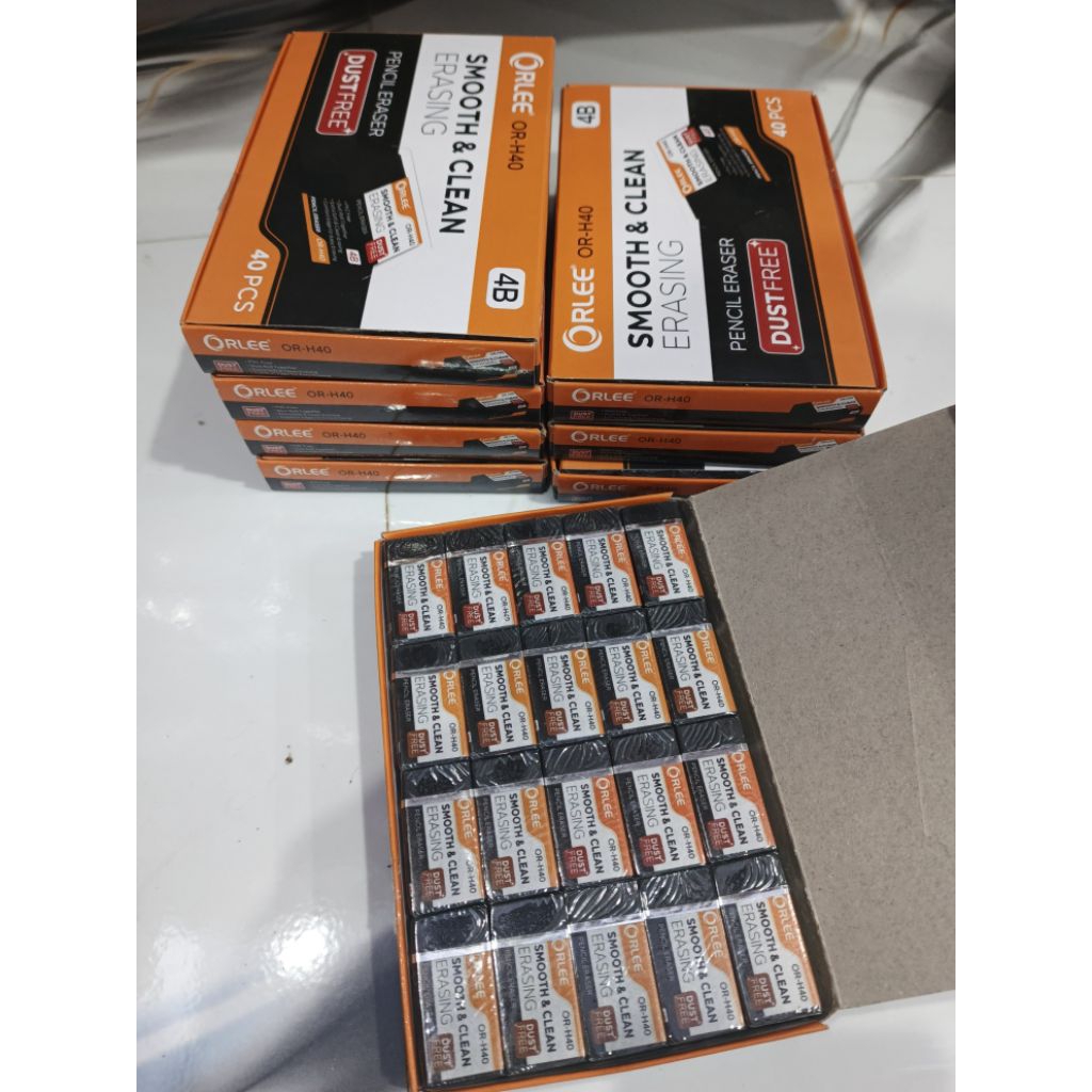 

(1 pak isi 40) stip hitam orlee/penghapus pensil