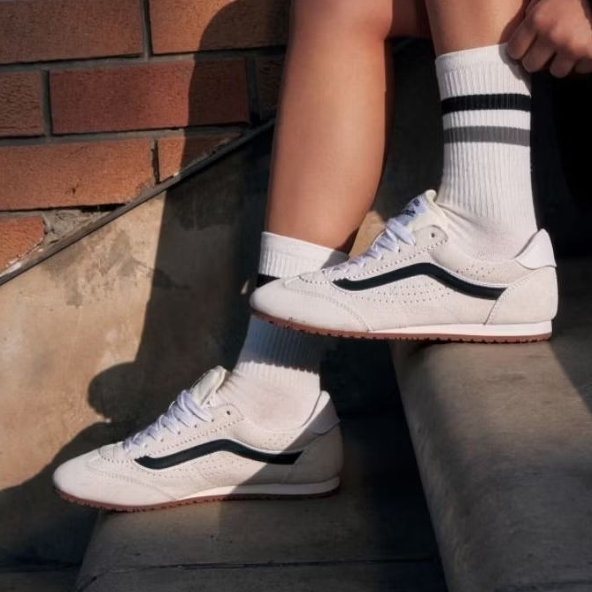 Vans Serio Low Pro - Marshmallow Sepatu Sneakers Sepatu Pria Sepatu Olahraga Pria Sepatu Kerja Sepat