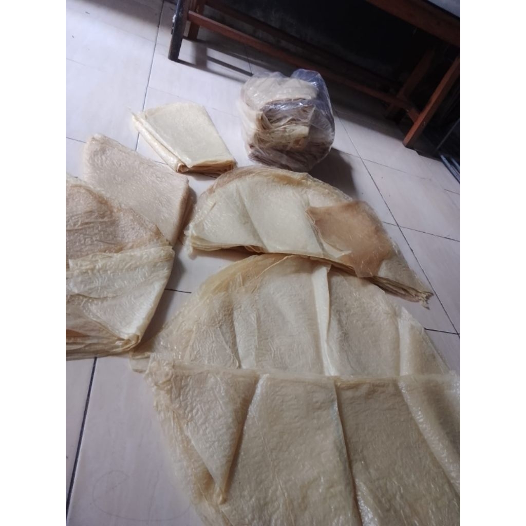 

Kulit Tahu tawar setengah lingkaran