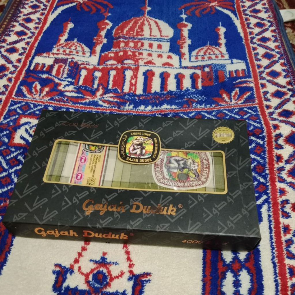 sarung jadul gajah duduk