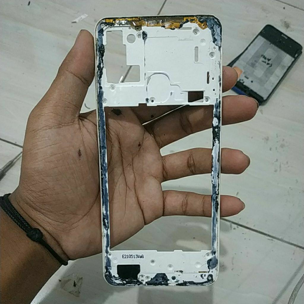 bazzel bekas Samsung a21s,tombol lengkap ada bekas dent