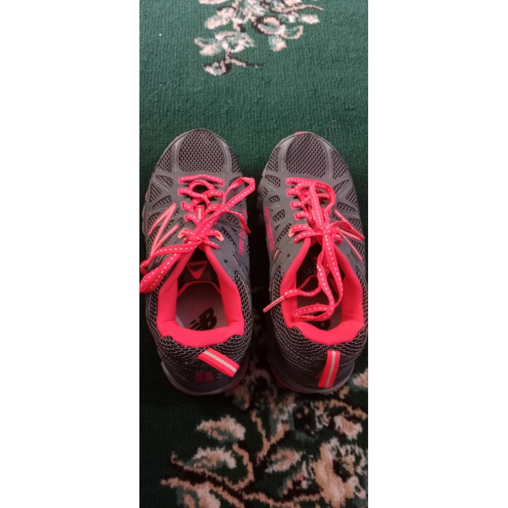 sepatu NEW BALANCE TERRAIN 610 WANITA