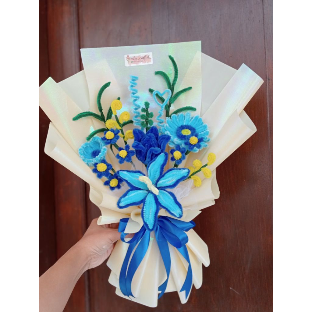 

buket bunga kawat bulu