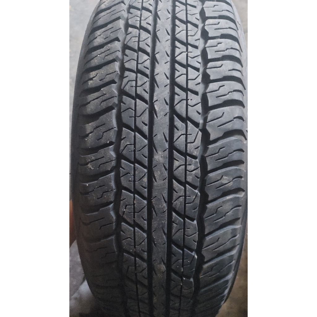 Ban mobil ukuran 225/70 R16 dunlop ST 20