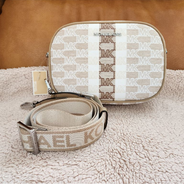 MK Jet Set Travel Medium Oval Camera Crossbody Bag - Original