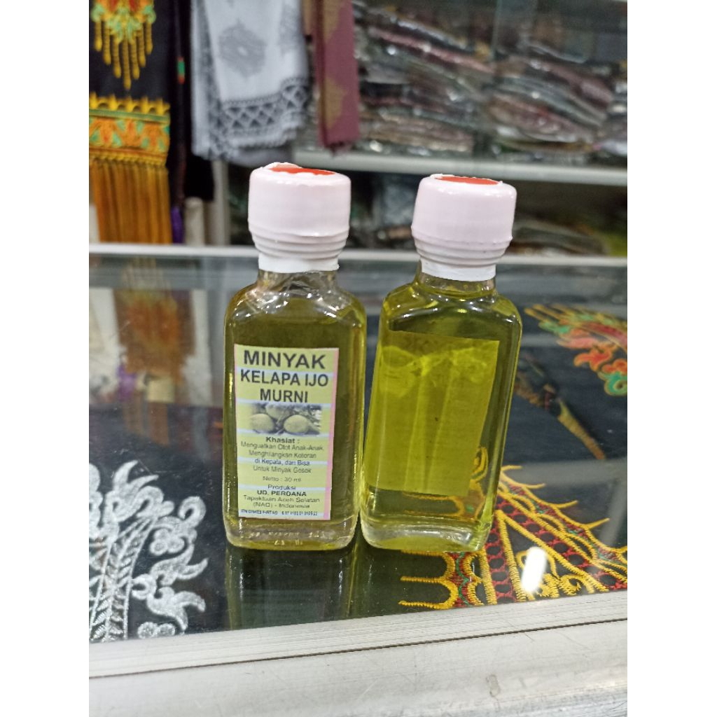 

Minyak Kelapa ijo asli khas Aceh banyak khasiat