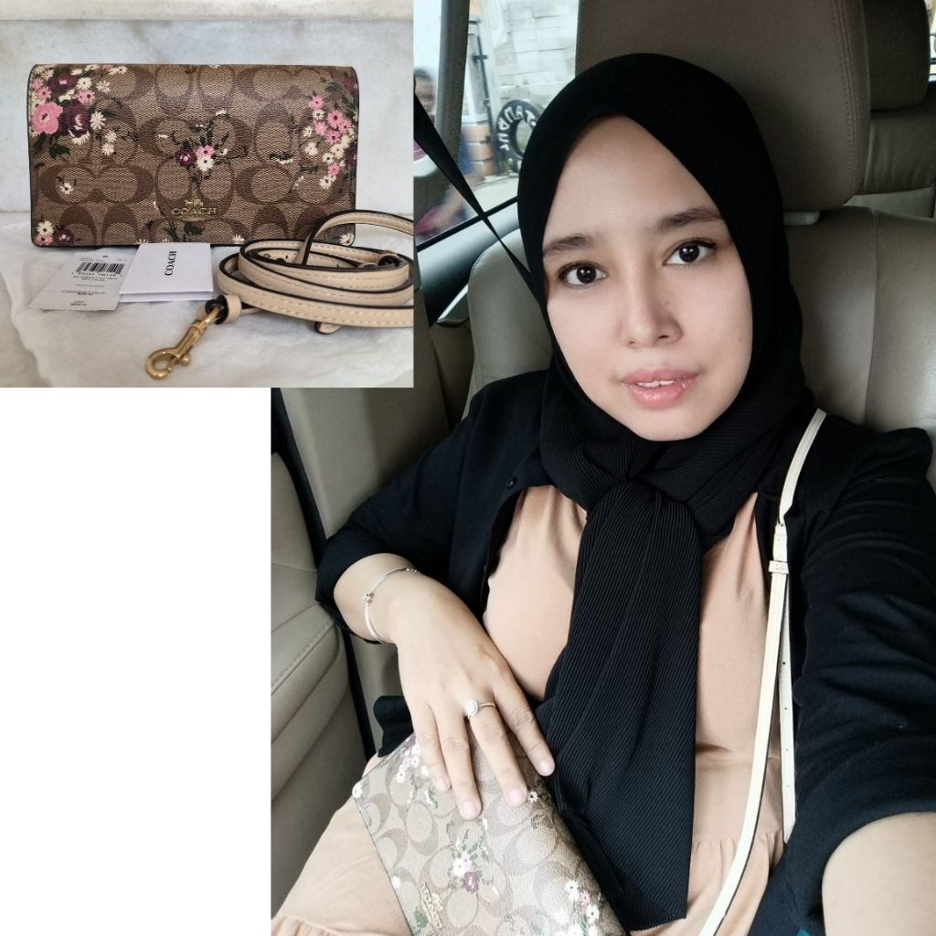 PRELOVED COACH ANNA FOLDOVER CROSSBODY CLUTCH IN SIGNATURE CANVAS KHAKI MULTI WITH EVERGREEN FLORAL 