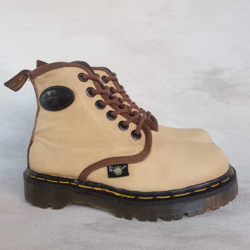 Dr. Martens Canvas 6 eye Rubber Logo   / docmart second england / doctor martens canvas england
