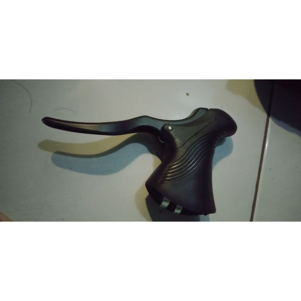 rem break sepeda balap kiri