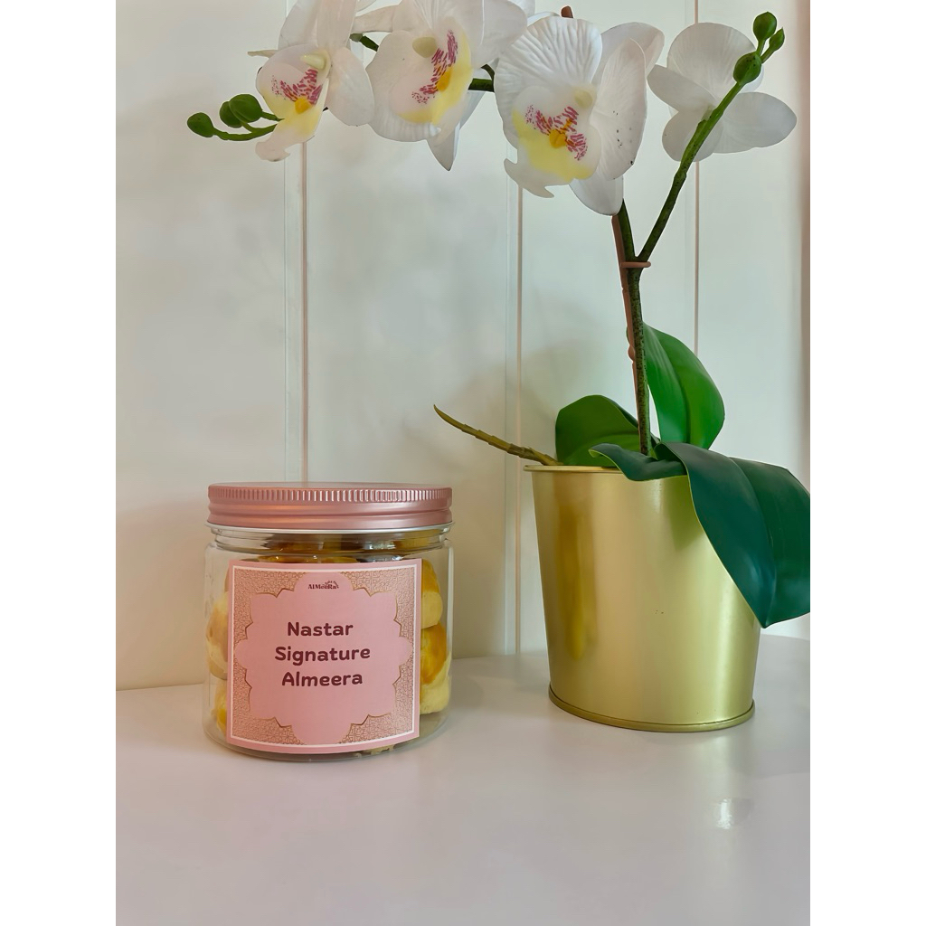 

Nastar Signature Almeera by Almeera Bakehouse