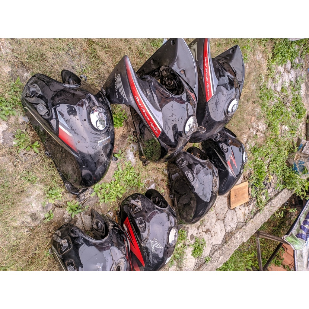 Tangki Bahan Bakar Honda Megapro Monoshock Karbu Warna Biru +Sayap Tangki + Tutup Tangki Set Tinggal