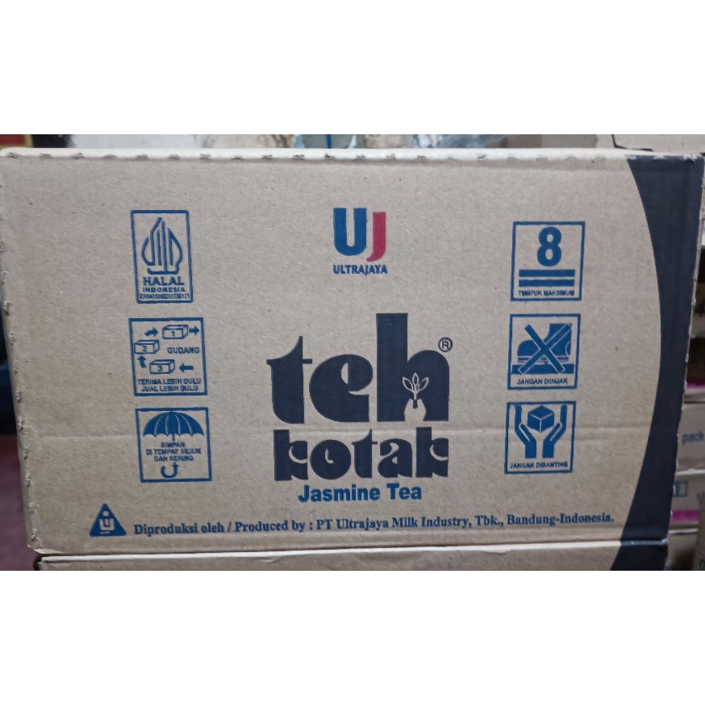 

Teh kotak Jasmine tea ultra jaya 250 ml