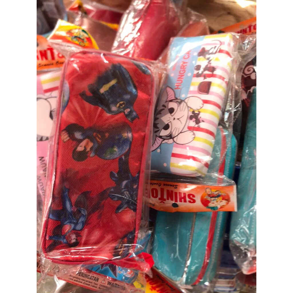 

Tempat pensil anak-anak.