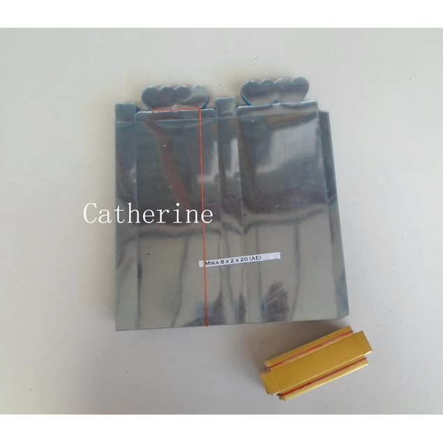 

Kotak Mika 8X2X20 Alas Emas