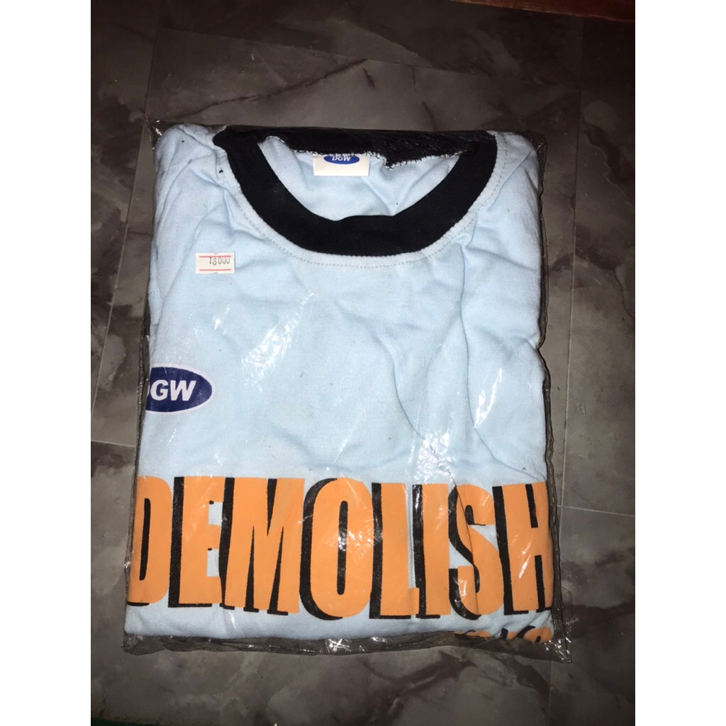 Kaos Demolish/Kaos ke sawah/Kaos Kerja