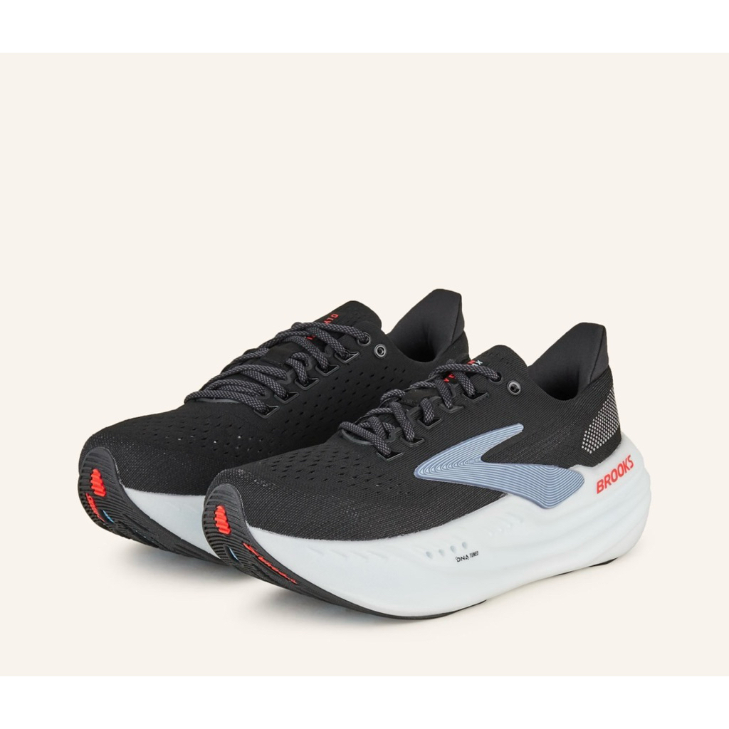 SEPATU BROOKS BLACK WHITE