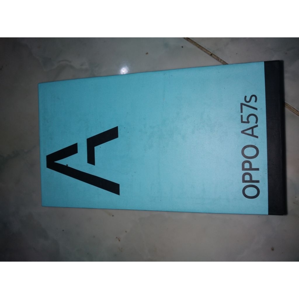 cas original bawaan oppo A57s+ adaptor+kabel type C+tusuk kartu+dasbook+ silicon hp