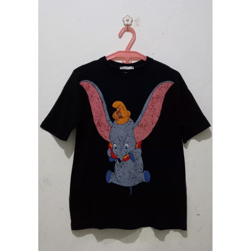 Zara Disney Dumbo Women T-Shirt size M atasan kaos wanita preloved Like New