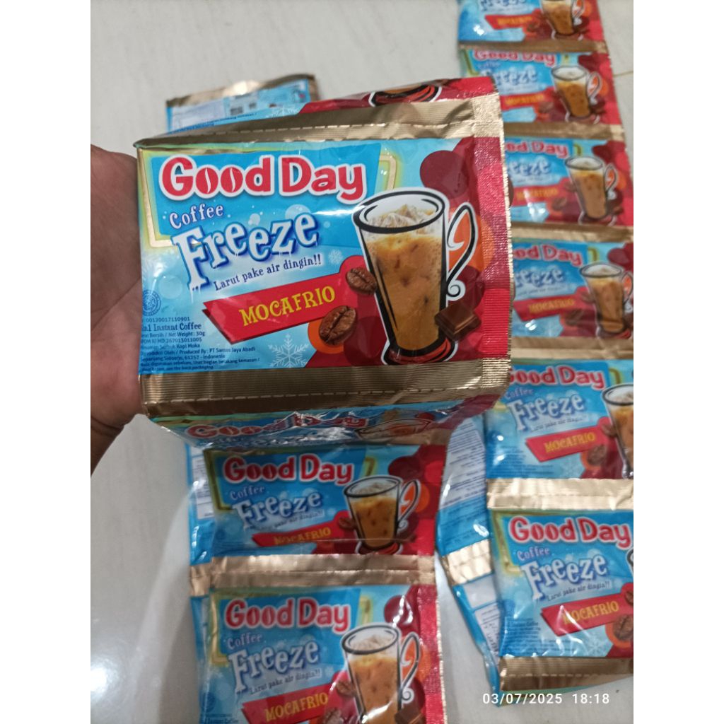 

good day freeze 30gr 1renteng 10sachet